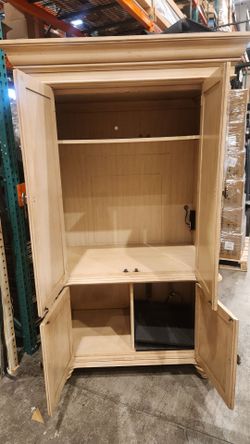 Dresser / Wardrobe chest