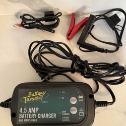 Battery Tender 4.5 Amp Battery Charger 