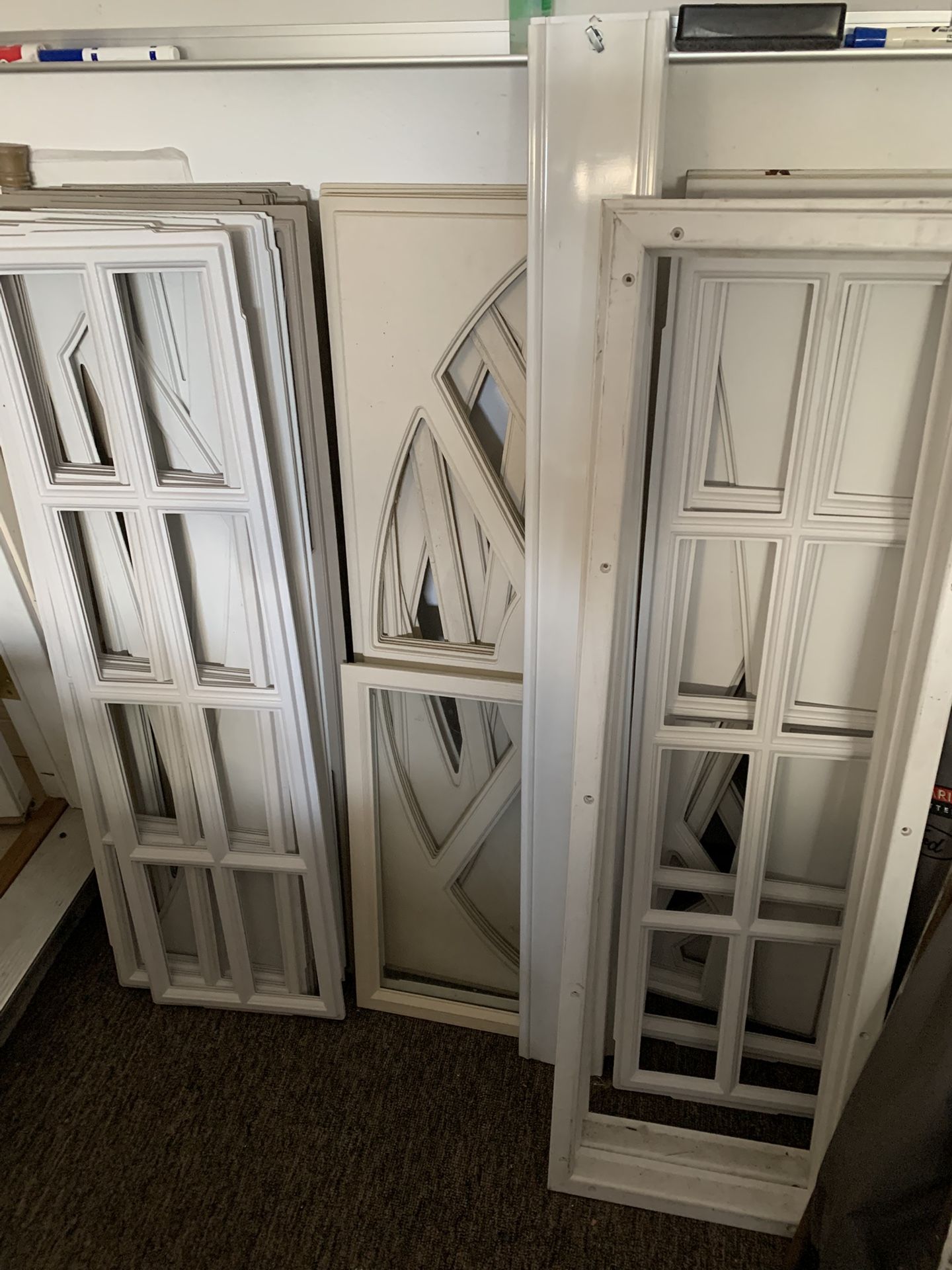 Garage Doors Windows Inserts // Insert ores Para Puertas De Garaje