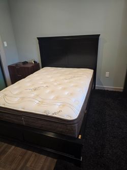 Espresso Wooden Bed Frame 
Mattress is not included in the price.