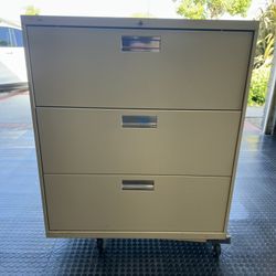 3 Drawer Metal File Cabinet 