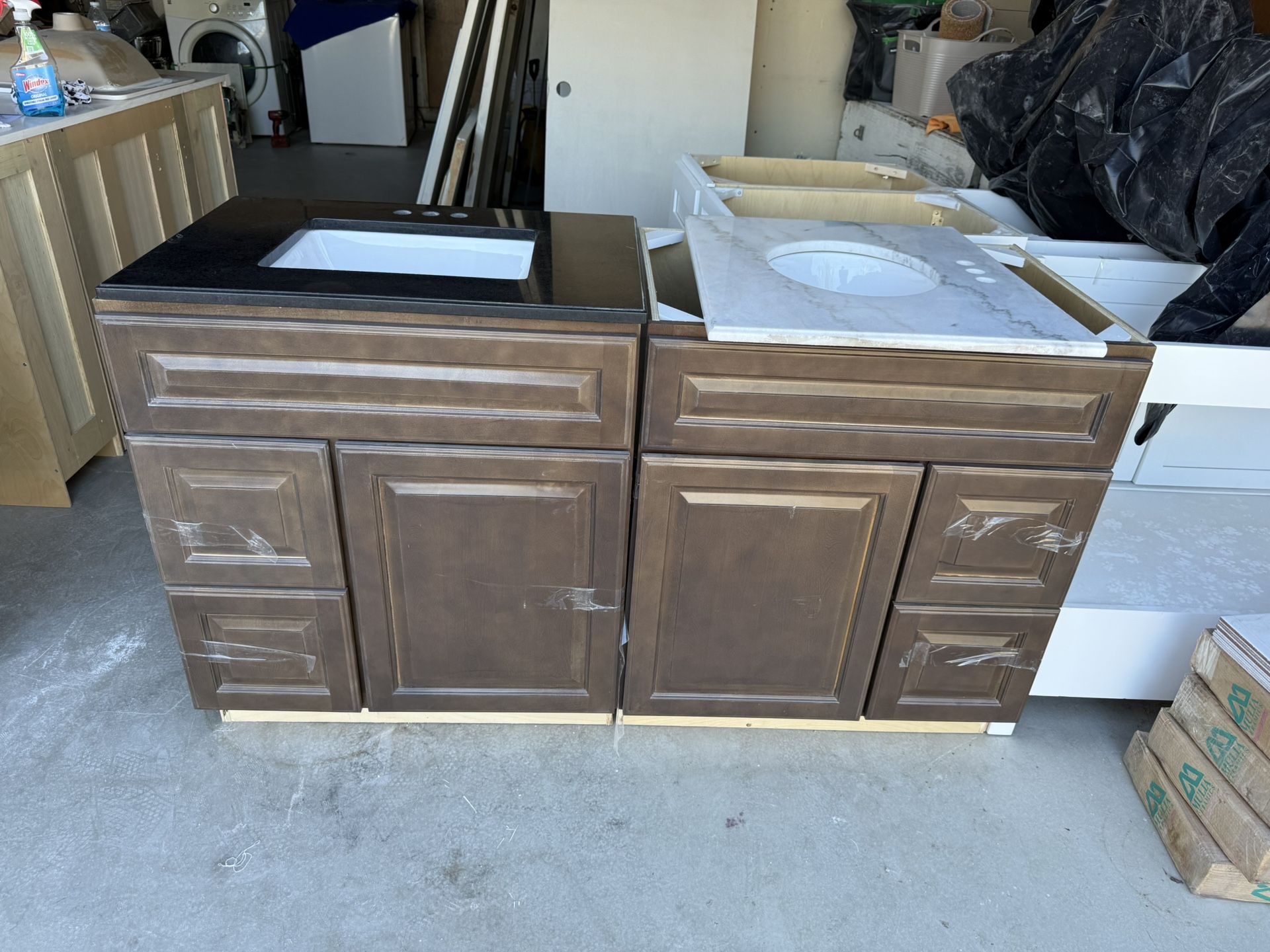 Bathroom Cabinets/sinks