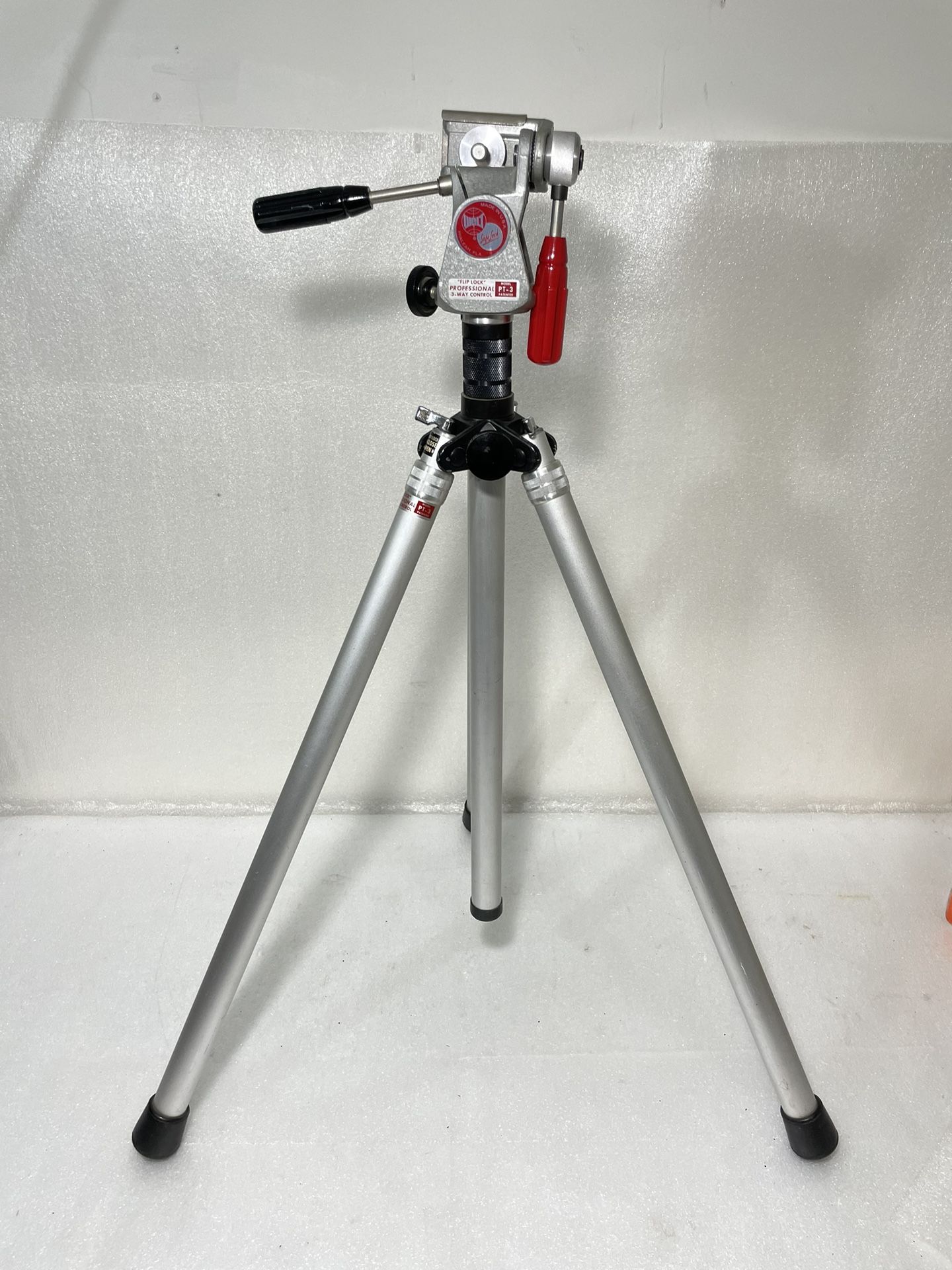 Vintage Welt Safe-Lock Model PT-3 ~ Flip Lock Professional 3-Way Control Tripod