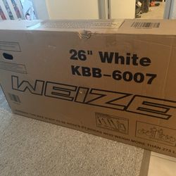 I’m Selling this 26” Mountain Bike (White Color)