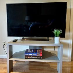 TV Stand / Media Table