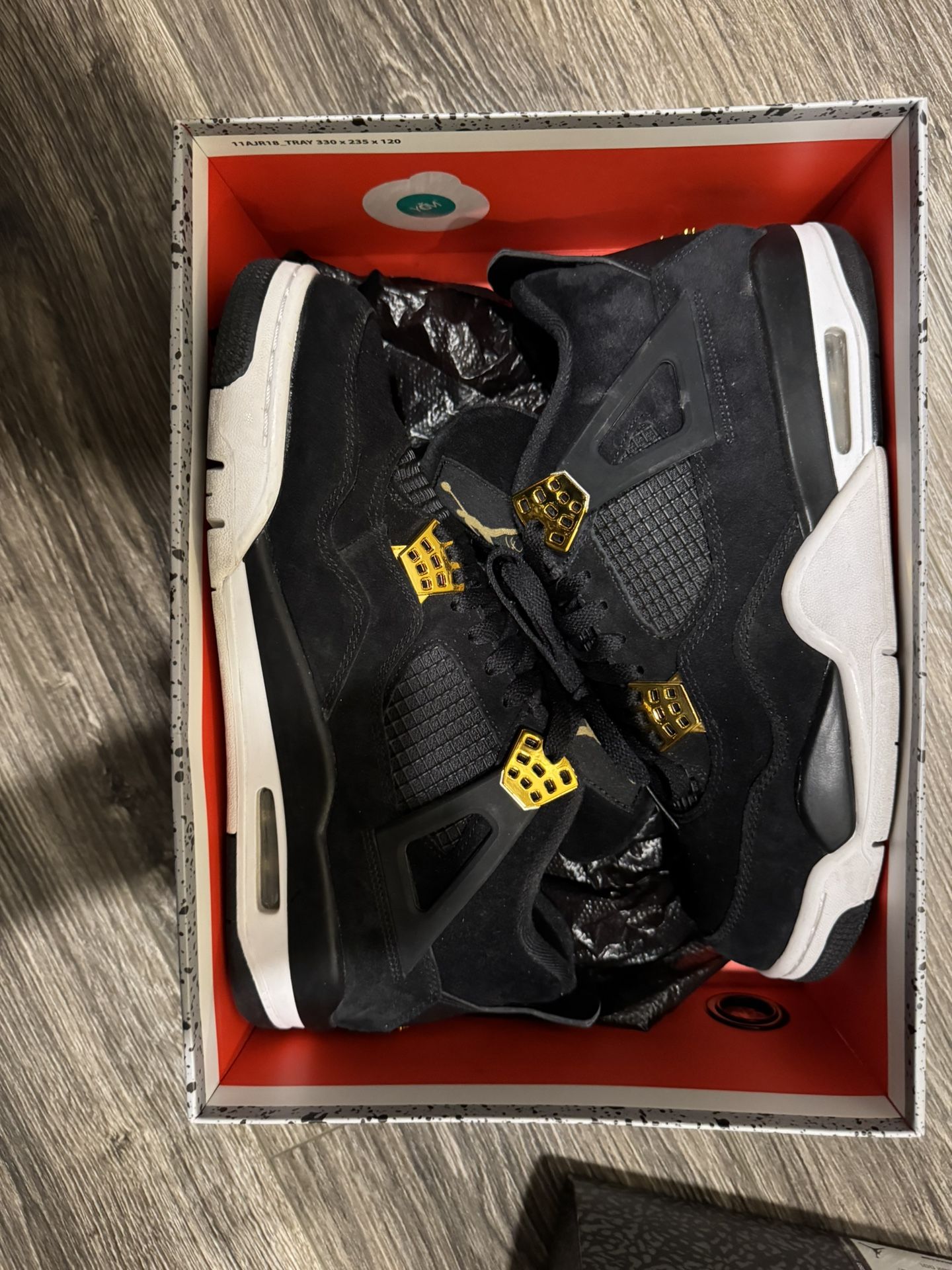 Jordan 4 Royalty