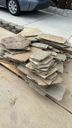 Flat Natural Flagstone Slabs Lot