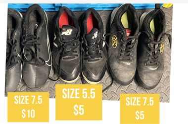 Youth Baseball cleats Size 7.5, Size 5.5