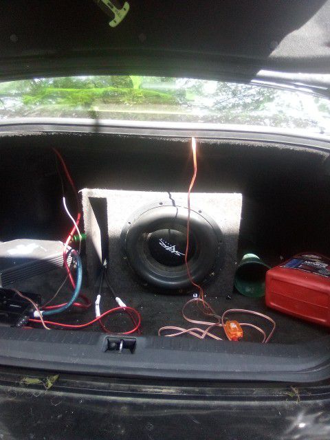 Skar Evl Sub In Box With 1000 Watt Audiopipe Amp 120
