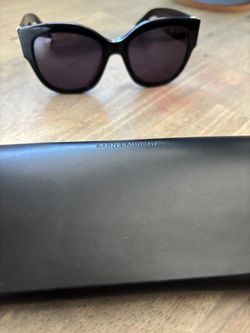 YSL OVERSIZED SUNGLASSES