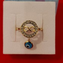 10kt Gold Infinity Design Ring 