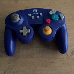 Nintendo Switch Controller (GameCube Edition)