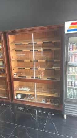 8 ft used humidor