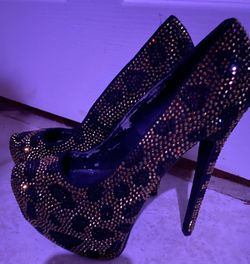 Steve Madden Rhinestone Leopard Print Heels Size 7.5 