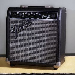 Guitar Amplifier “Fender Frontman 10G”