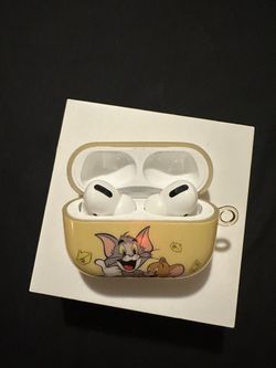 Airpods Pro With Wireless Charging Case