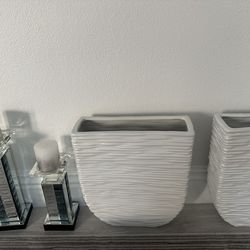 Vases and candle decor