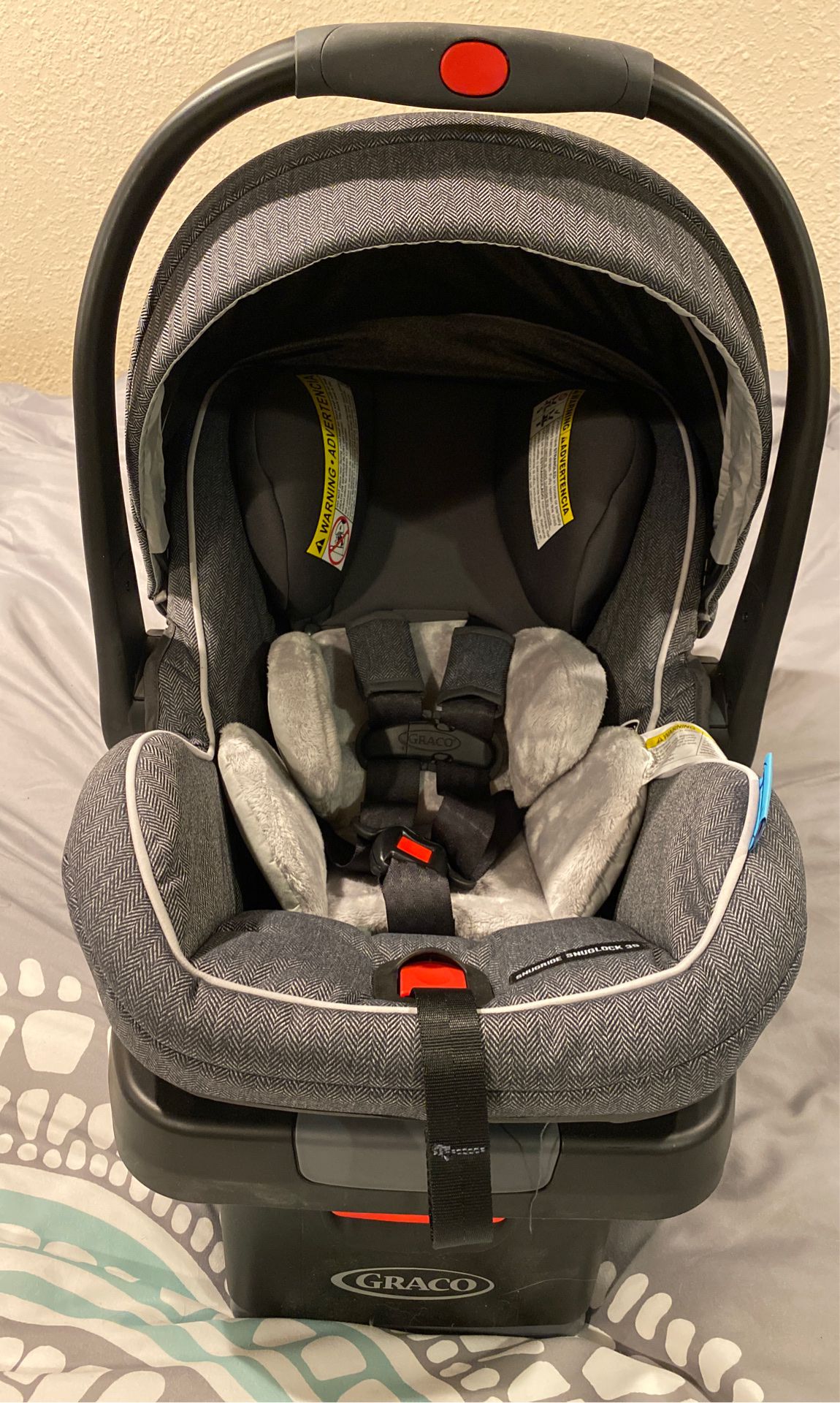 Graco snuglock 35 platinum infant car seat