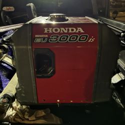Honda EU 3000 Inverter Generator 