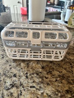 Munchkin Deluxe Dishwasher Basket