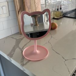 Little Girl Battery Operated Mirror $3