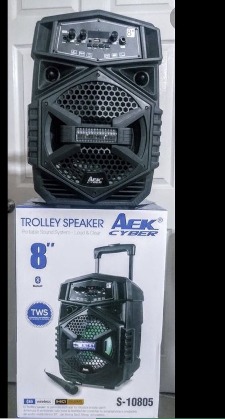 8” portable Bluetooth speaker 🔈