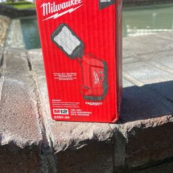 Milwaukee Multi Directional Flood Light 