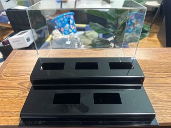 Acrylic top puck holder