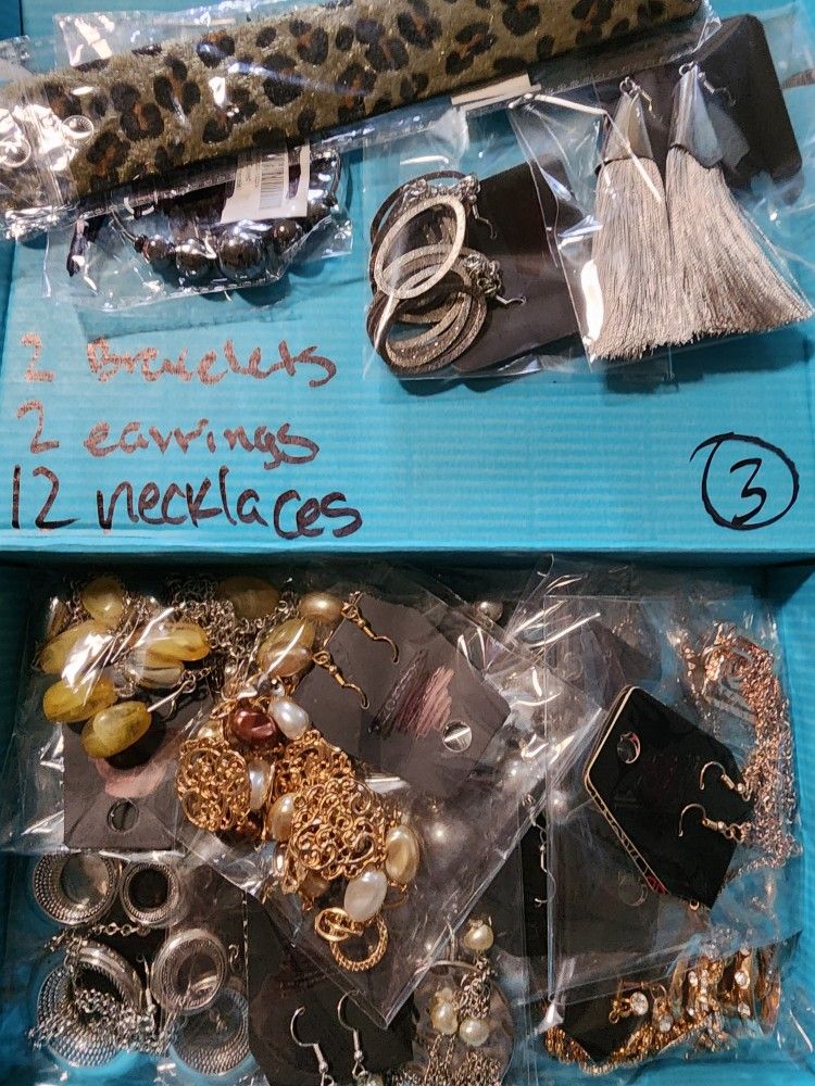 16 Pieces New Jewelry