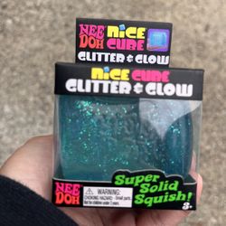 Glitter Needoh