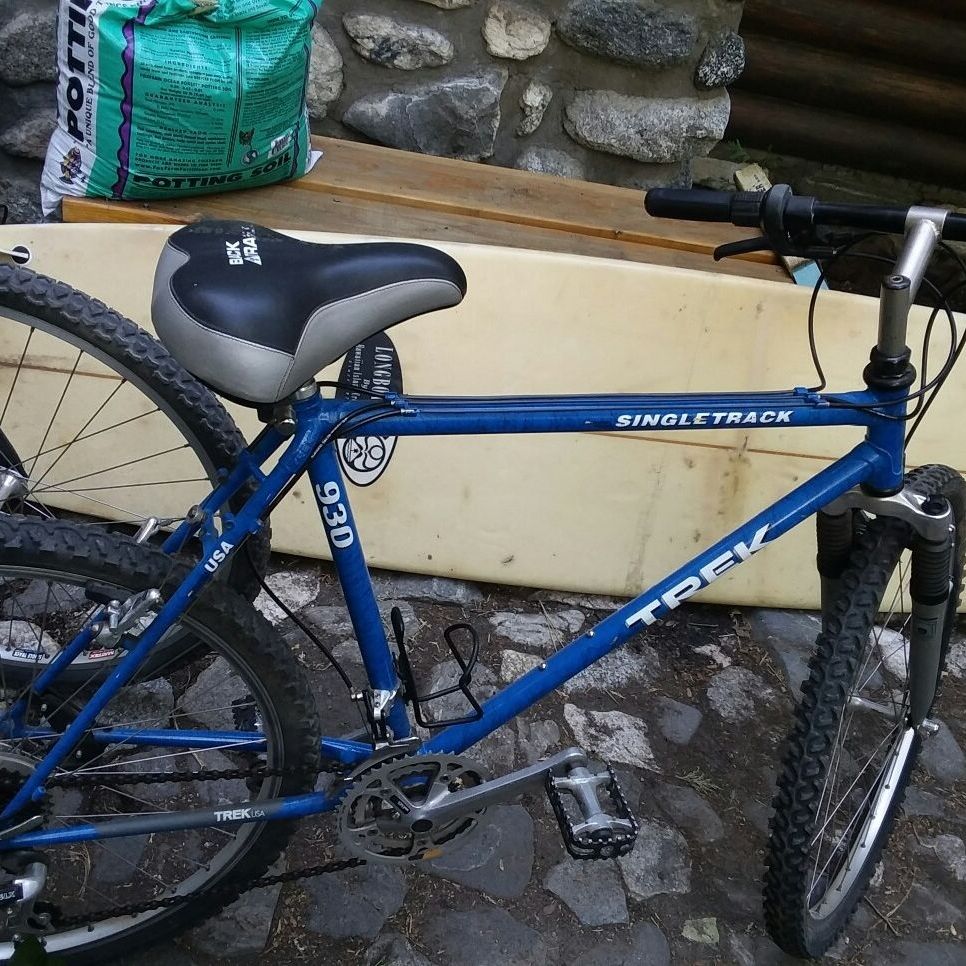 TREK 930 Singletrack Mountain Bike for Sale in Forest Falls, CA