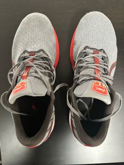 Men’s Asics 2000 10 Running Shoes. Size 12.5
