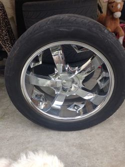22 inch 6 lug universal trucks , Chevys , gmc , Cadillac , Durango
