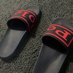 Polo slides 