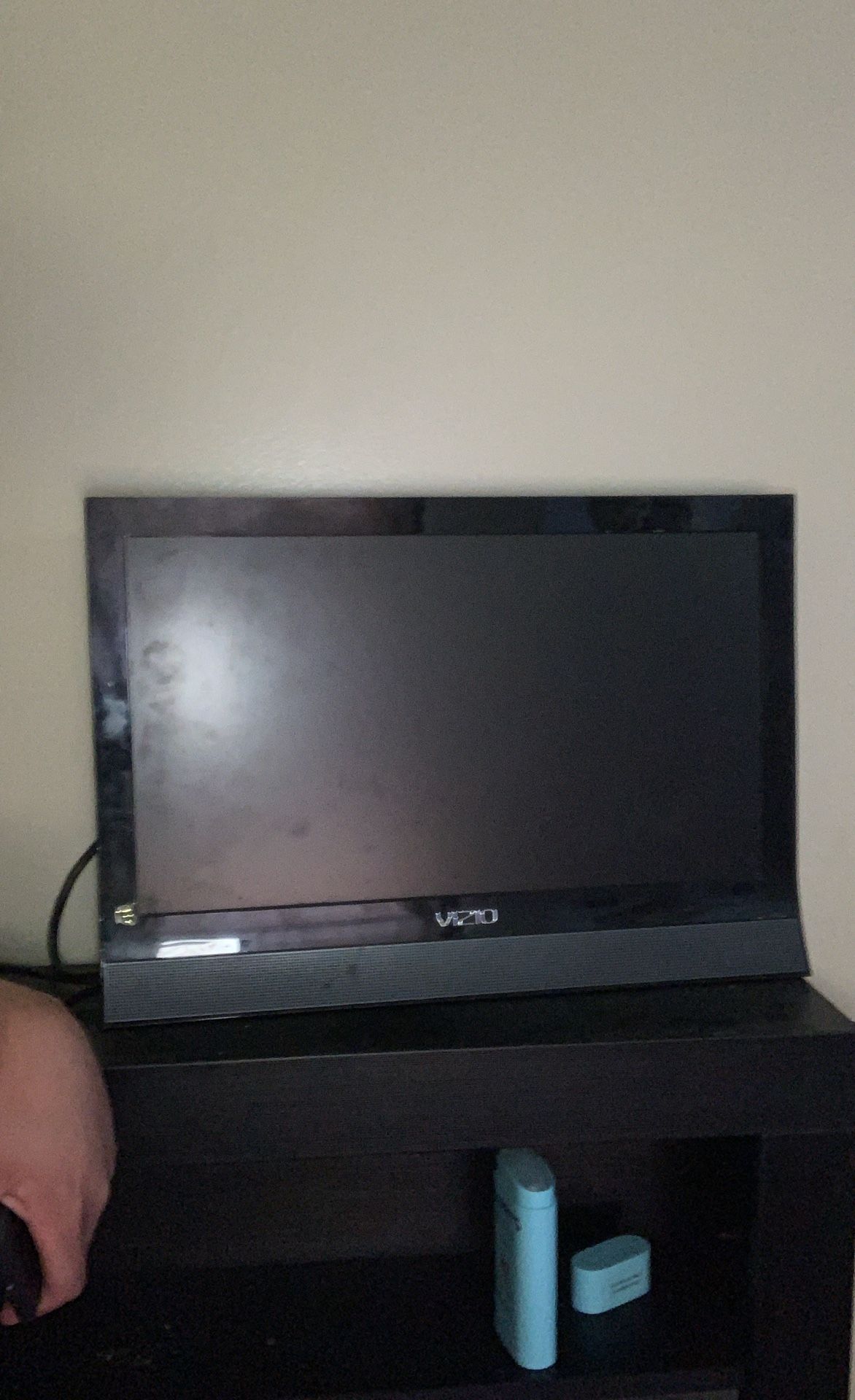 19 Inch Vizio Tv And A 26 Inch MAGNAVOX