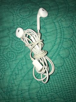 iPhone 7 earphones