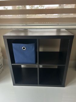Book shelf. Excellent condition $25.
