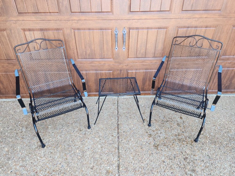 *** 3 PIECE WROUGHT IRON PATIO SET ***