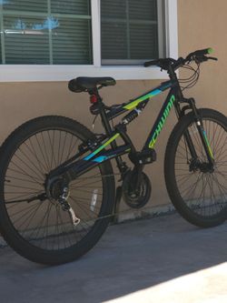 Schwinn S8214WM 29 in Knowles Mens Mountain Bike - Black