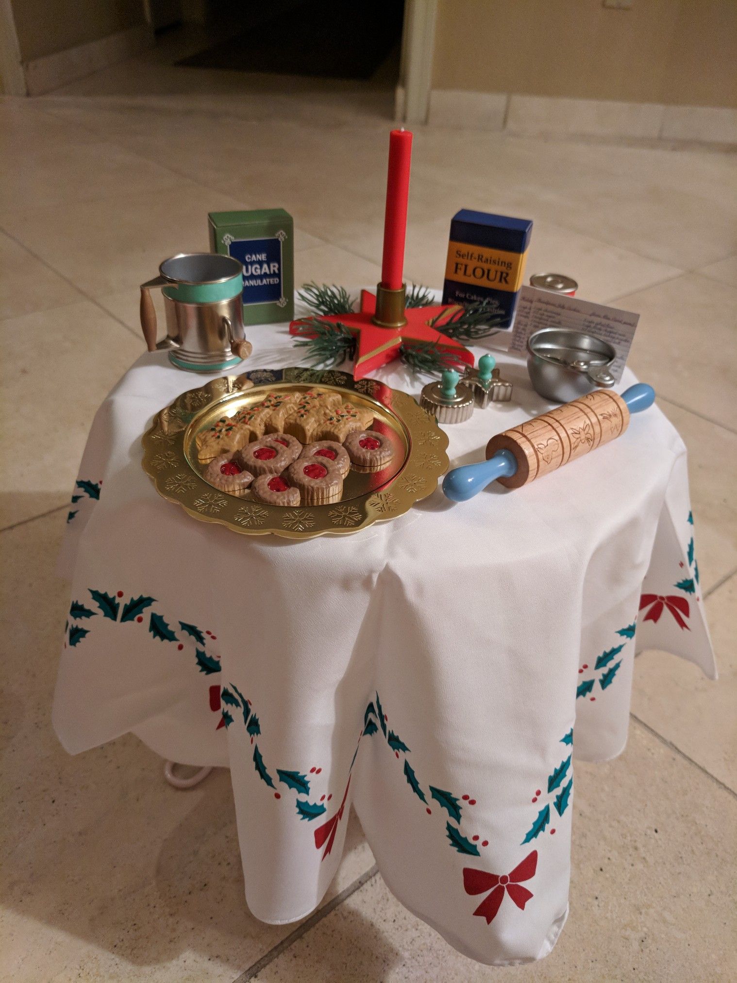 American Girl Kit's Holiday Baking Set. Very Popular, Excellent Condition, Like New.