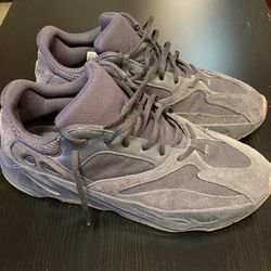 Adidas Yeezy Boost 700 - Black Utility - Size 13 - 2019