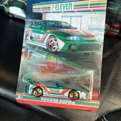 Toyota Supra 711 Hotwheels