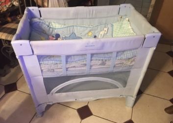 Baby crib