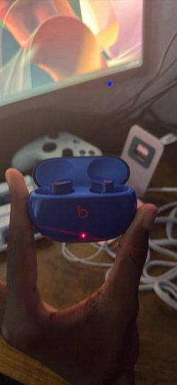 Beats Studio Buds