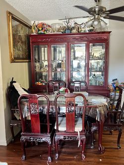 Free table with china set