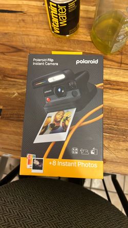 Polaroid Flip Instant Camera with 8 Photos
