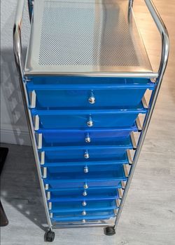 Like new 10 drawers organizer cart with wheels  ( only used 2 times ).