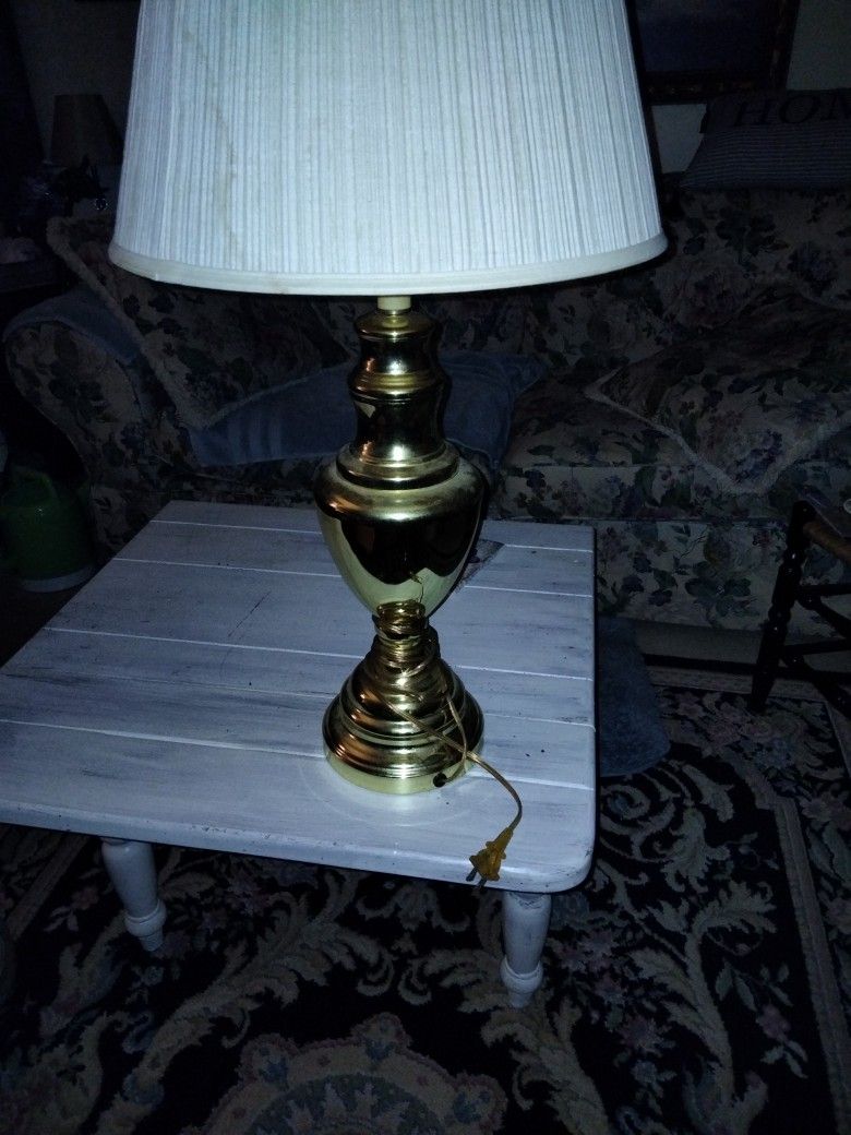 BRASS LAMP 