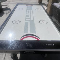 ESPN AIR HOCKEY TABLE 