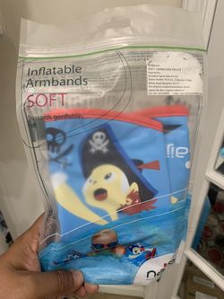 Swimming inflatable arm band